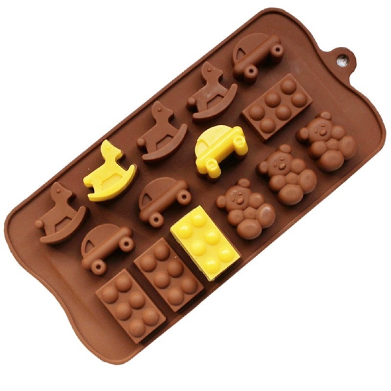 Игрушек шоколад. Форма для шоколада машинка 24 ячейки. Силиконовая форма шоколад. Силиконовая форма детские игрушки. Силиконовая форма "машинка".